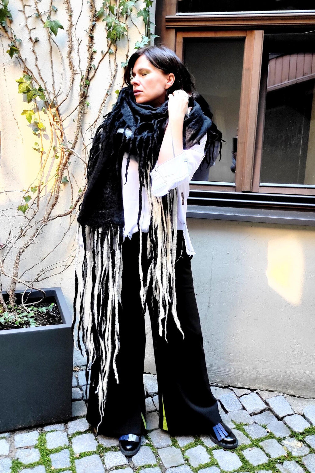 Black Oversized Blanket Scarf