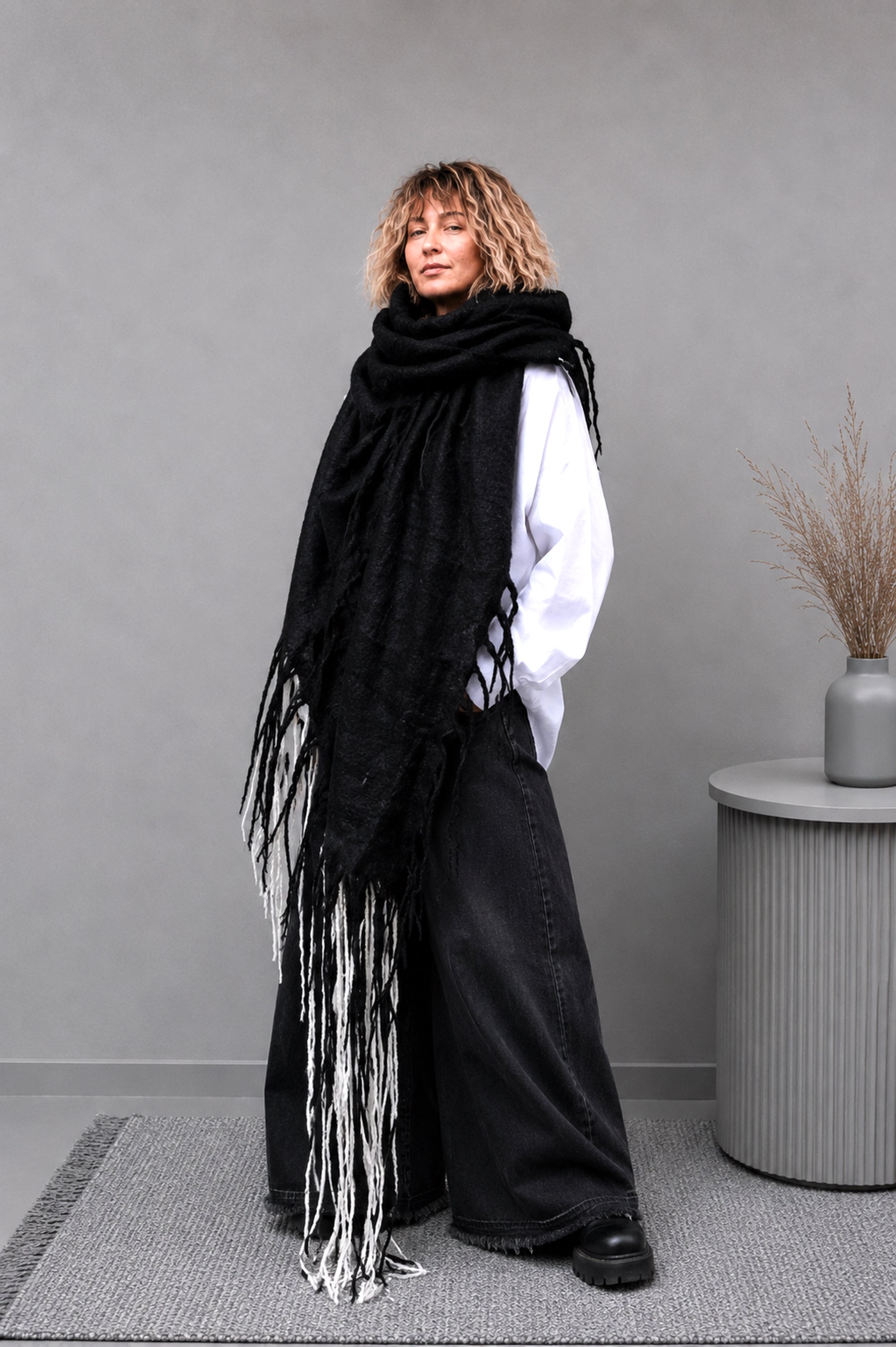 Black Oversized Blanket Scarf