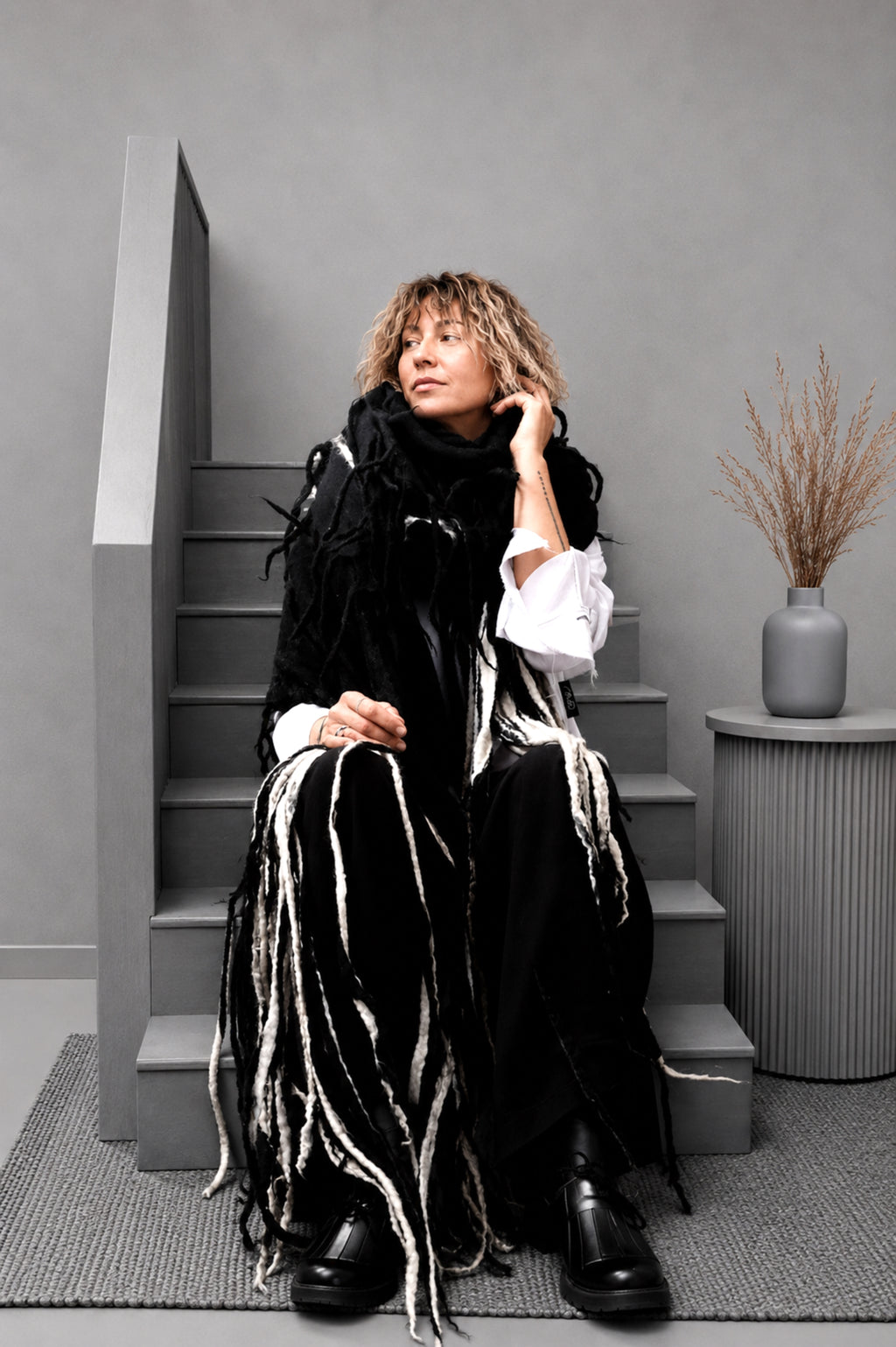Black Oversized Blanket Scarf